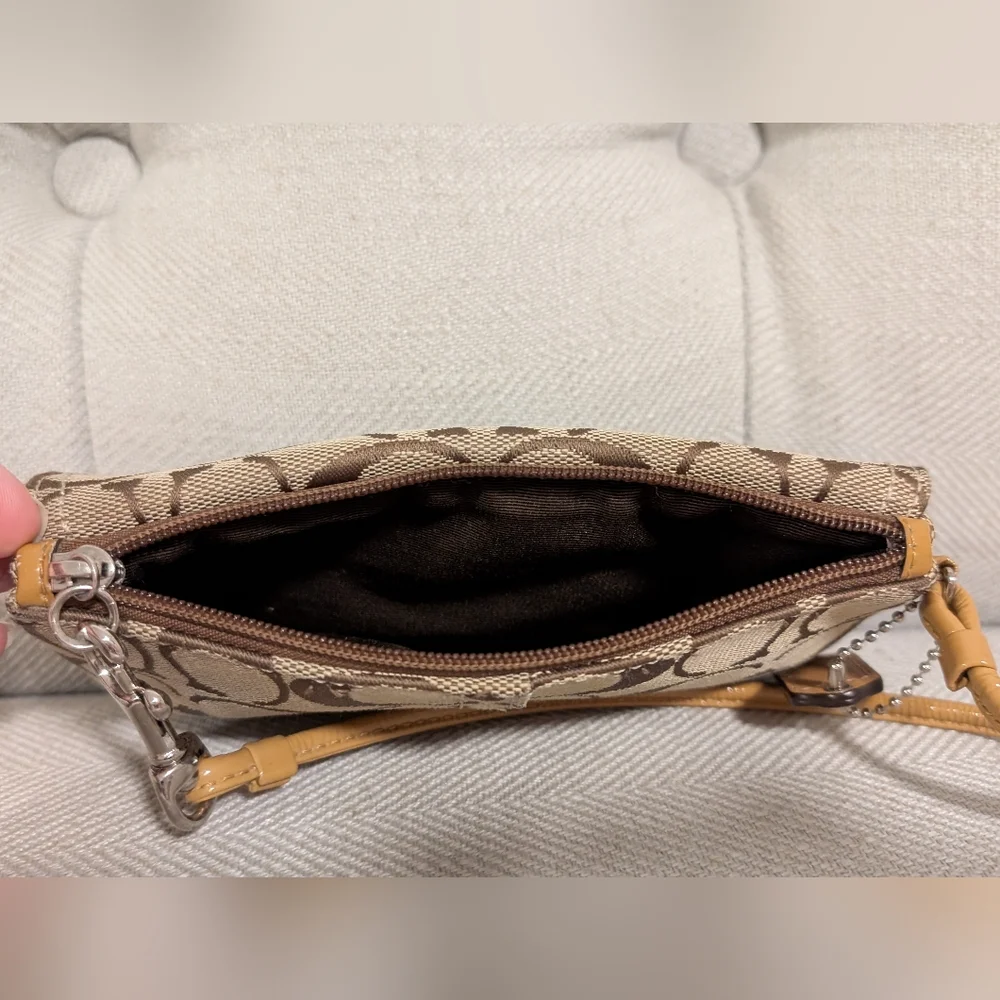 Coach Buckle Wristlet - Picture 6 of 6